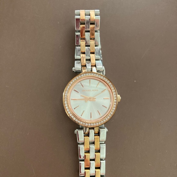 Michael Kors Watch - Picture 2 of 2